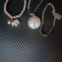 Collana e due bracciali