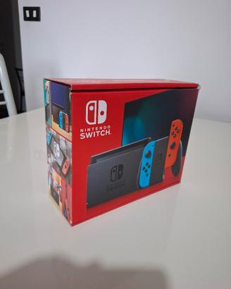 nintendo switch console + 4 giochi 