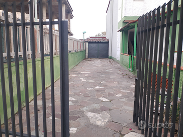 Pozzuoli -appartamento in contesto villa