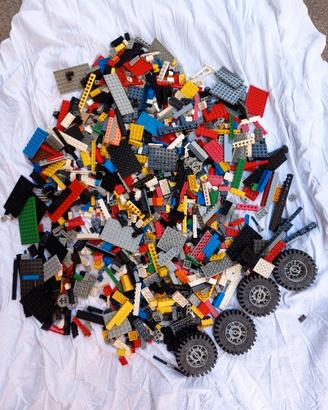 mattoncini lego 2 kg.