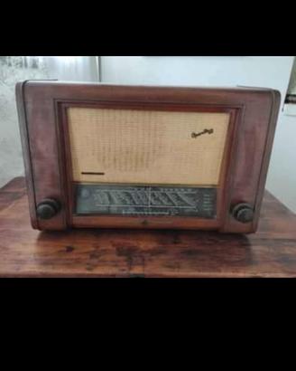 Radio d'epoca Telefunken anni 50