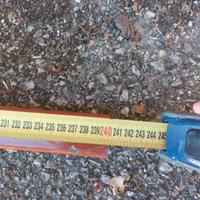 si vendono tubi quadrati 