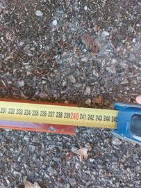 si vendono tubi quadrati 