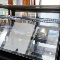 VETRINA FREDDA + CUCINA 2 FUOCHI