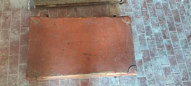 Valigia di cartone vintage