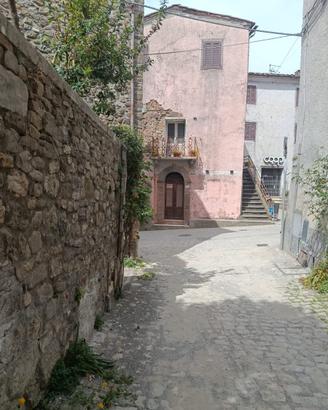 Fondo commerciale 36mq montalcinello