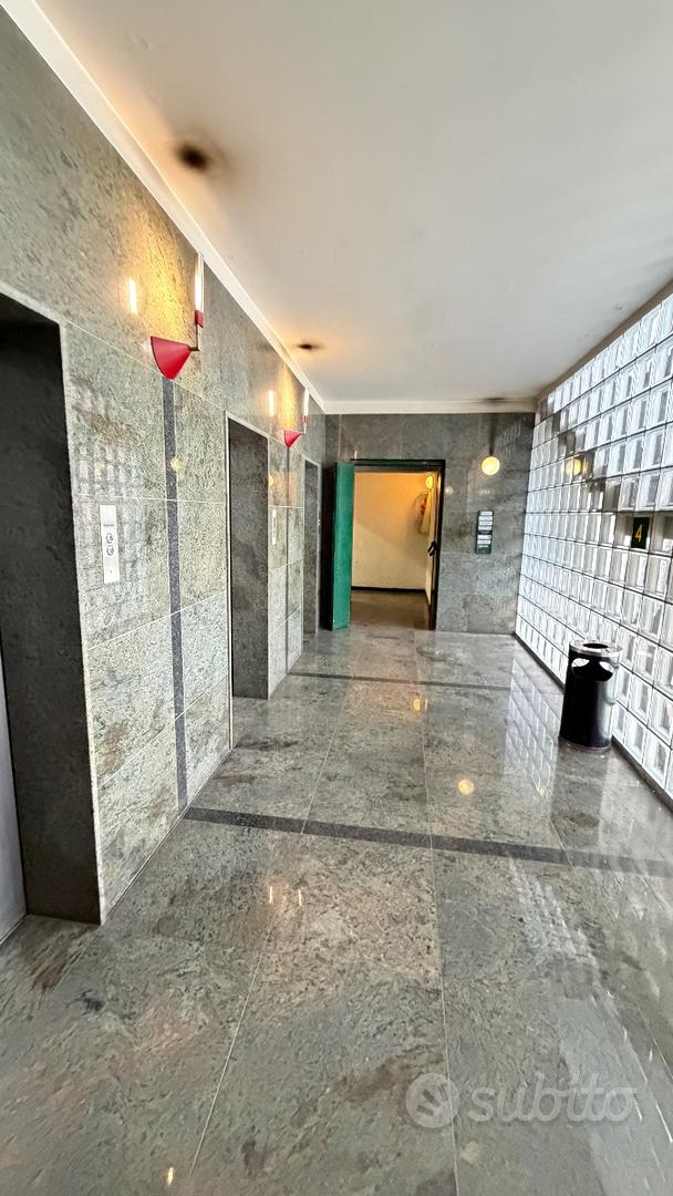 Ufficio centro direzionale isola E4 - Altro