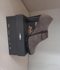 scarpe donna nr.39 marroni tacco 9 cm nuove 