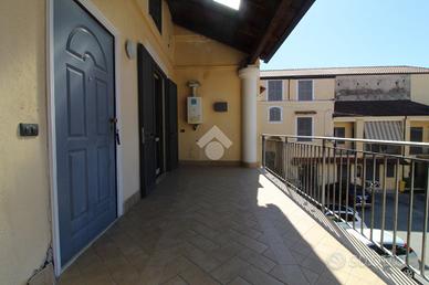 3 LOCALI A CASAGIOVE