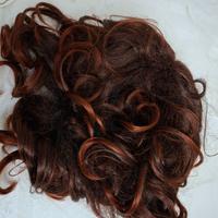 Parrucca colore castano