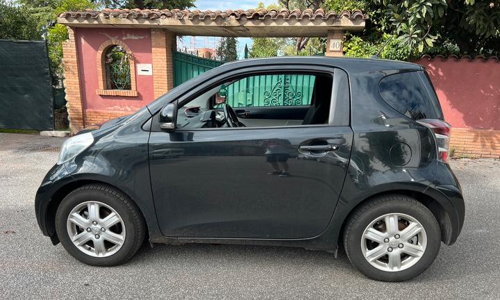 Toyota IQ