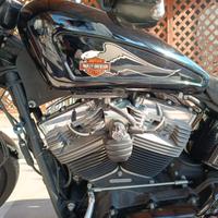 Harley-Davidson Softail Blackline - 2011