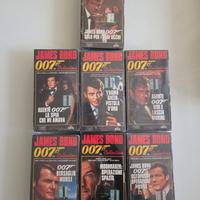 Collezione James Bond VHS (17 videocassette)