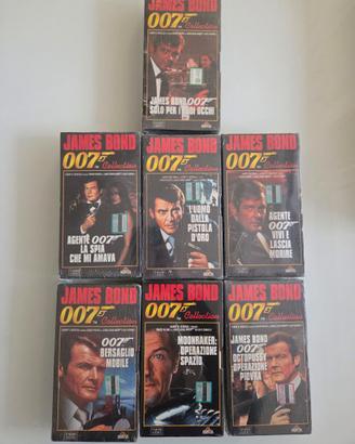 Collezione James Bond VHS (17 videocassette)