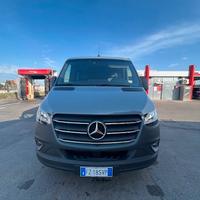 Mercedes sprinter