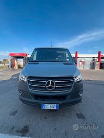 Mercedes sprinter