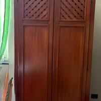 Armadietto in legno