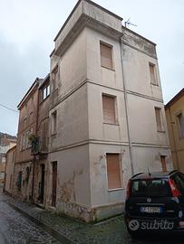 Casa indipendente da ristrutturare