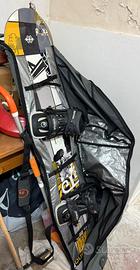 tavola per snowboard e scarponi