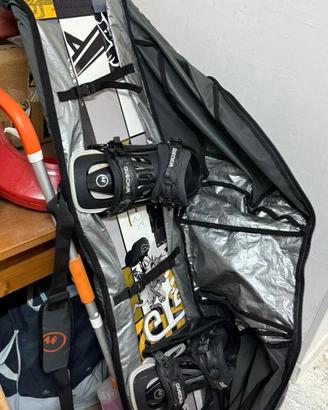 tavola per snowboard e scarponi