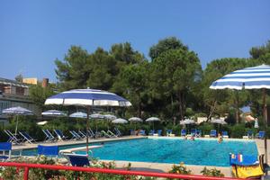Bilocale con piscina - Marina di Bibbona