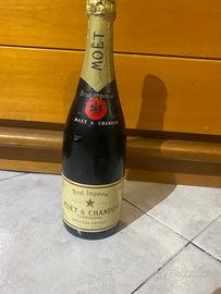 Bottiglia moet chandon