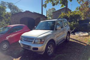 Pajero 3.2 16v DI-D 3p GLX.