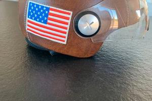 Casco personalizzato rivestito in pelle