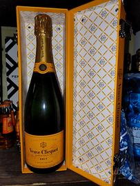 veuve clicquot champagne con borsa da viaggio 