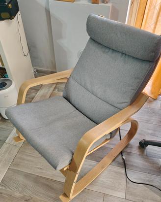 sedia a dondolo IKEA POÄNG