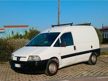 Peugeot Expert 1.9 diesel 3posti PERMUTE