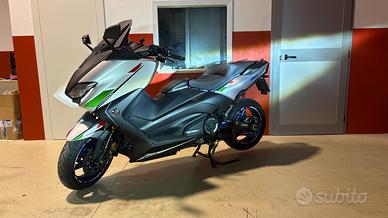 Yamaha TMAX 530 anniversary ITALIAN EDITION