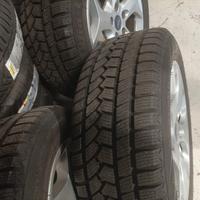 gomme quattro stagioni su cerchi ford
