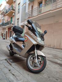 piaggio X8 200 