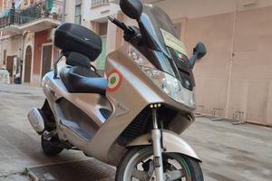 piaggio X8 200 