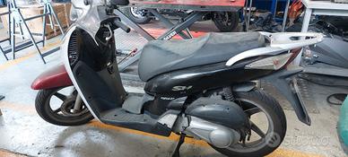  Honda SH 125 NON MARCIANTE per ricambi