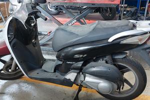  Honda SH 125 NON MARCIANTE per ricambi