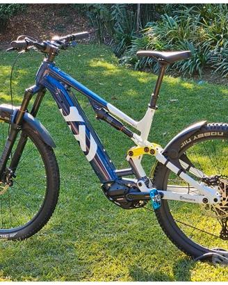 eMtb Husqvarna MC2 dell'agosto 2024 con 1400 km M