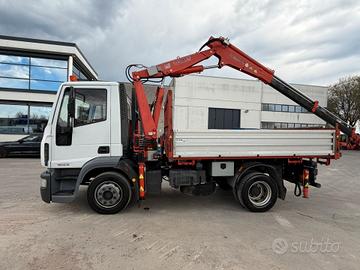 Iveco 120/18 CON GRU E RIBALTABILE (2011)