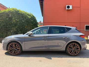 Cupra Leon 2.0 tsi 245 cv
