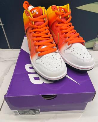 Nike SB Dunk High