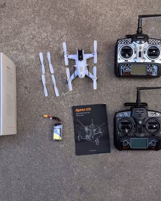 lotto di materiale per droni e drone fpv