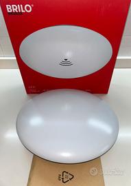 Plafoniera a LED con sensore di movimento.