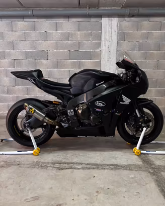 HONDA CBR 1000rr