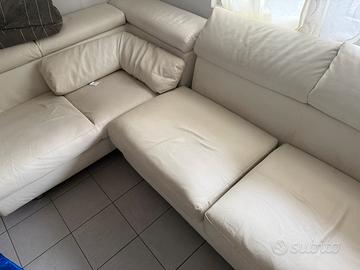 Divano angolare beige