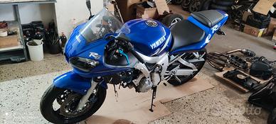 Ricambi yamaha r6 99-02  entra