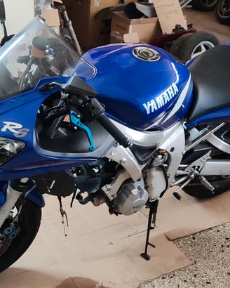 Ricambi yamaha r6 99-02  entra