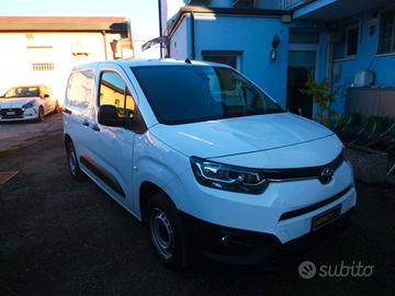 Toyota Proace City 1.5D 75 CV S&S PC 4p. Ground 12