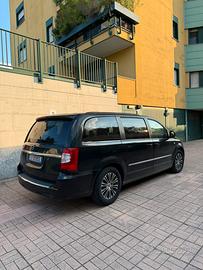 Lancia Voyager Silver V 2.8L 177cv E5+ Automatic