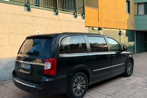 Lancia Voyager Silver V 2.8L 177cv E5+ Automatic